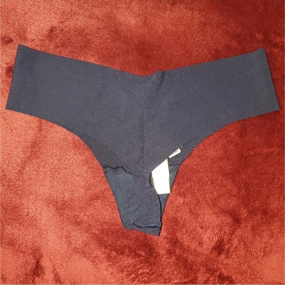 Victoria's Secret No Show Raw Edge Thong Navy Size Extra Small NWT - Picture 4 of 9